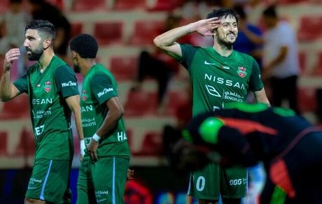 برد الاهلی با درخشش و گلزنی سردار آزمون