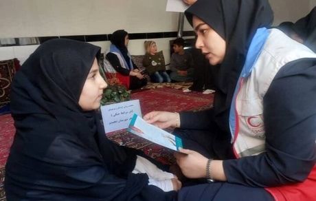 پیوستن ۲۰۰ هزار نفر از جوانان داوطلب به هلال احمر در قالب نیروی امدادی 