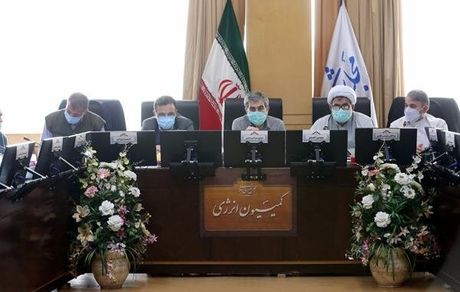 مخالفت کمیسیون انرژی با رایگان شدن برق گلخانه ها