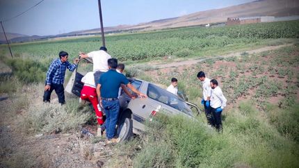 واژگونی پژو ۴۰۵ در محور خوی به ایواوغلی، یک فوتی بر جای گذاشت