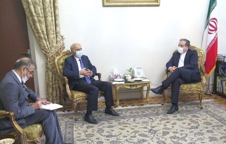 رایزنی عراقچی با سفیر ارمنستان درباره مناقشه قره‌باغ