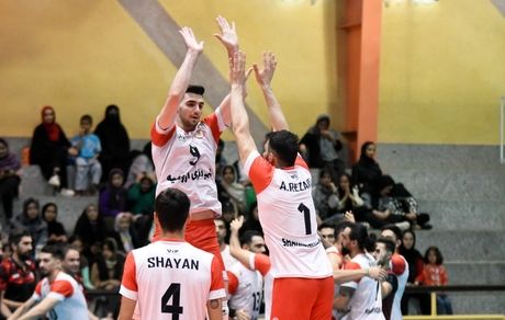لیگ برتر والیبال: شهرداری ارومیه با سرمربی جدید برد / عطایی پیروز نبرد حساس هفته
