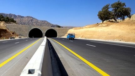 آزادراه اصفهان شیراز، اولین آزادراه بتنی کشور است