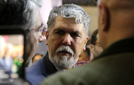 واکنش وزیر ارشاد به گلایه‌های حاتمی‌کیا/ مشکلی با انتقاد نداریم