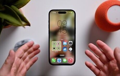 باگ عجیب در جدیدترین نسخه سیستم عامل iOS / مشکل جدید آیفون‌دارها
