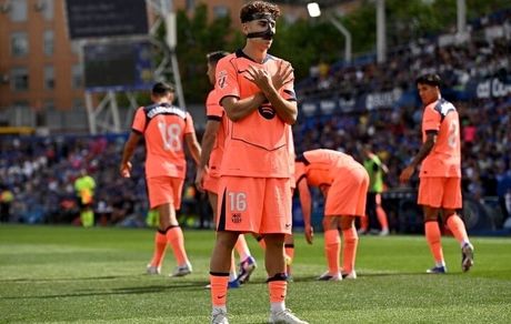 بارسلونا، ۵ امتیاز تا قهرمانی در لالیگا