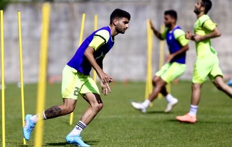 هافبک جوان استقلال ماندنی شد