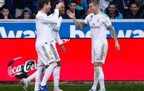  رئال مادرید به صدر جدول رسید