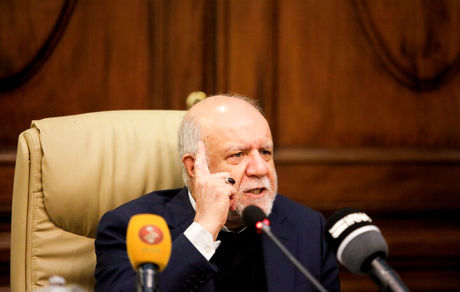 
وزیر نفت: توسعه نفتی در شرایط تحریم متوقف نمی‌شود
