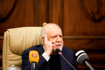 
وزیر نفت: توسعه نفتی در شرایط تحریم متوقف نمی‌شود

