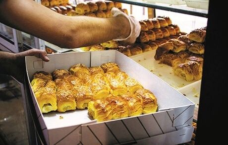استاندارد: محاسبه وزن جعبه شیرینی، کم‌فروشی و تخلف است