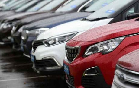 انصراف یک روزه ۵۰ هزار متقاضی خودرو در سامانه فروش
