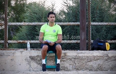 فرهاد مجیدی از سرمربیگری استقلال استعفا کرد/ عکس