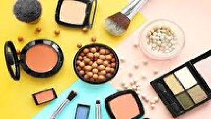 مواد آرایشی و بهداشتی بدون برچسب اصالت کالا نخرید