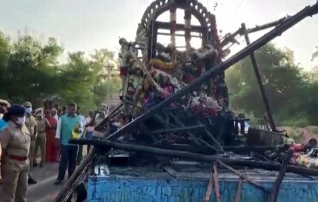 حادثه برق گرفتگی در هند ۱۱ کشته به جا گذاشت