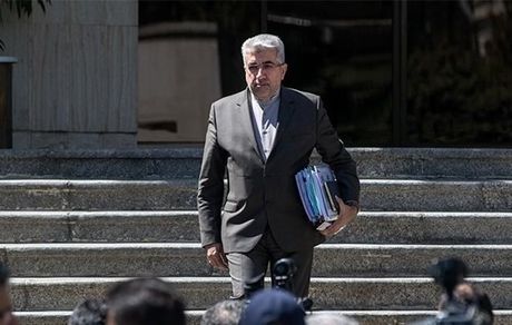  وزیر نیرو: صادرات برق را کاهش دادیم