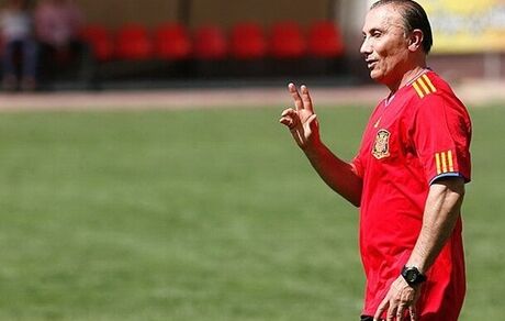 سرمربی سال‌های دور پرسپولیس سرمربی داماش شد