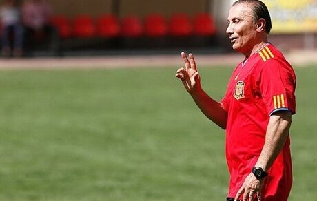سرمربی سال‌های دور پرسپولیس سرمربی داماش شد
