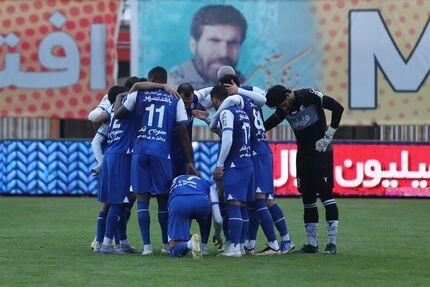 دروازه‌بان ملی‌پوش استقلال بازی با نفت را هم از دست داد