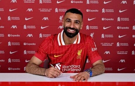 محمد صلاح قراردادش را با لیورپول تمدید کرد