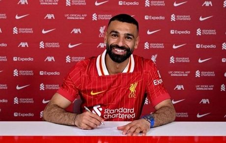 محمد صلاح قراردادش را با لیورپول تمدید کرد