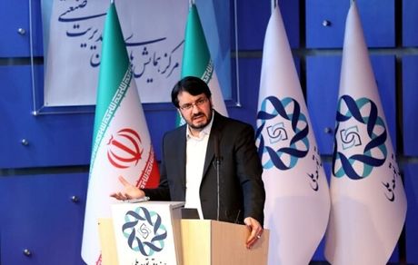 بذرپاش هشدار داد: صندوق توسعه ملی به خزانه دوم دولت‌ها تبدیل شده است