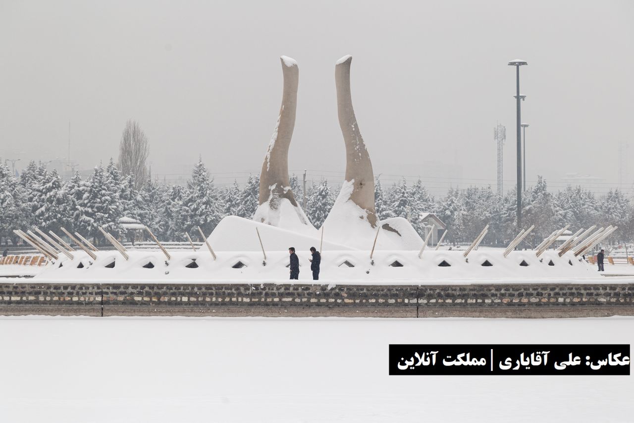 نیمه نخست زمستان ارومیه گذشت / دو ماه متفاوت بی و با برف