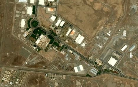 تاسیسات هسته‌ای نطنز مورد هدف حملات آمریکا و اسرائیل قرار گرفت