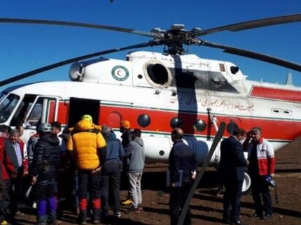 جان باختن کوهنورد اصفهانی در حین صعود به قله علم کوه