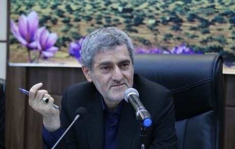 استاندار فارس به موضوع اعتصاب پرستاران بیمارستان‌های شیراز ورود کرد