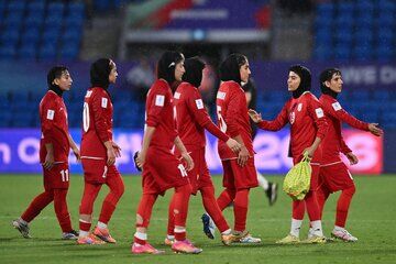کاروان تیم ملی فوتبال زنان ایران از استرالیا به مالزی رسید / بازگشت به کشور بعد از فراهم شدن شرایط