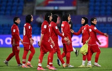 کاروان تیم ملی فوتبال زنان ایران از استرالیا به مالزی رسید / بازگشت به کشور بعد از فراهم شدن شرایط