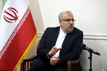وزیر نفت به ونزوئلا رفت