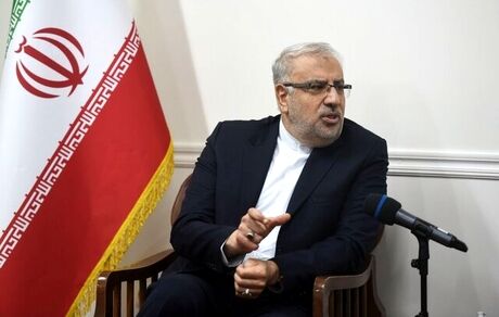 وزیر نفت به ونزوئلا رفت