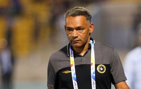 بازگشت سرمربی سپاهان به اصفهان