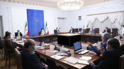 تاکید رئیس جمهور بر تداوم همکاری و هماهنگی مؤثر تیم اقتصادی دولت به منظور آرامش در بازار و تثبیت قیمت‌ها 