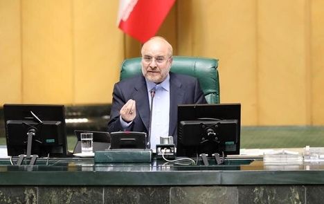 واکنش توییتی رئیس مجلس به انحلال بانک آینده