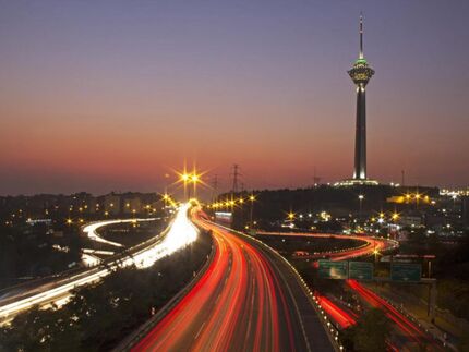
بازگشایی برج میلاد از ابتدای تیرماه
