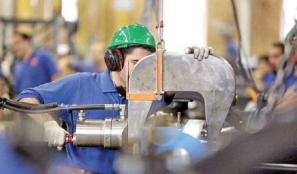 در پنج ماه نخست: رشد ۳.۶ درصدی صدور پروانههای صنعتی در کشور