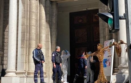 حمله با چاقو در کلیسای نیس فرانسه؛ ضارب: می‌خواستم ماکرون را بکشم