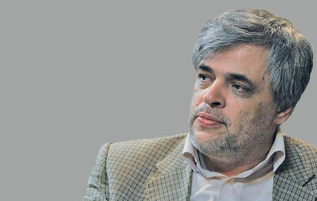 کنایه توئیتری محمد مهاجری: کم کم دلم برای قالیباف می‌سوزد 