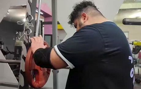 هالک مجازی مقابل ورزشکاران قزاقستان ناک اوت شد