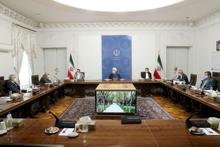 روحانی: تمامی دستگاه‌های دولتی موظف به عرضه سهام شرکت‌های خود در بورس هستند