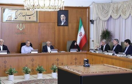 رئیس جمهور: تمام تلاش دولت برای تامین نیازمندی‌های نیروهای مسلح ادامه دارد