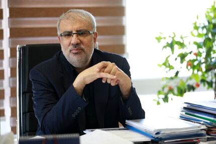وزیر نفت: تفاهم‌نامه ۴۰ میلیارد دلاری با شرکت گس پروم امضا کردیم
