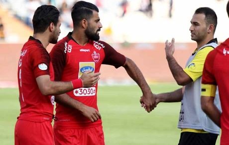 مشاجره لفظی شجاع و کنعانی‌زادگان در تمرین پرسپولیس 