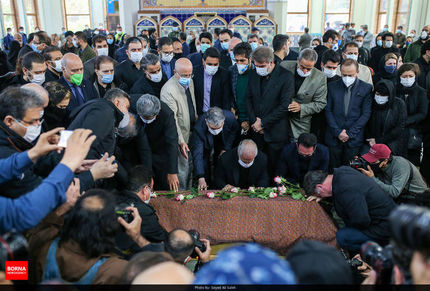 تأکید لاری بر رعایت پروتکلهای بهداشتی توسط مردم در مراسم خاکسپاری مرحوم شجریان