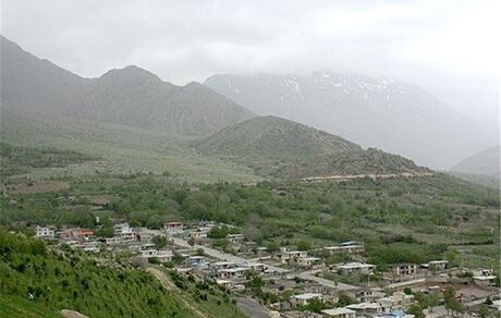  بی‌توجهی به زلزله‌زدگان «سی‌سخت» / خبری از ساختن توریستی‌ترین شهر جنوب ایران نیست