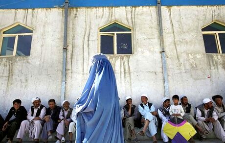 نخست وزیر ایتالیا خواستار کمک به زنان افغان شد