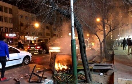 شهادت یک طلبه بسیجی در شیراز با کوکتل مولوتف